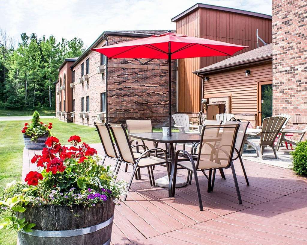 Quality Inn Petoskey-Harbor Springs Servis gambar