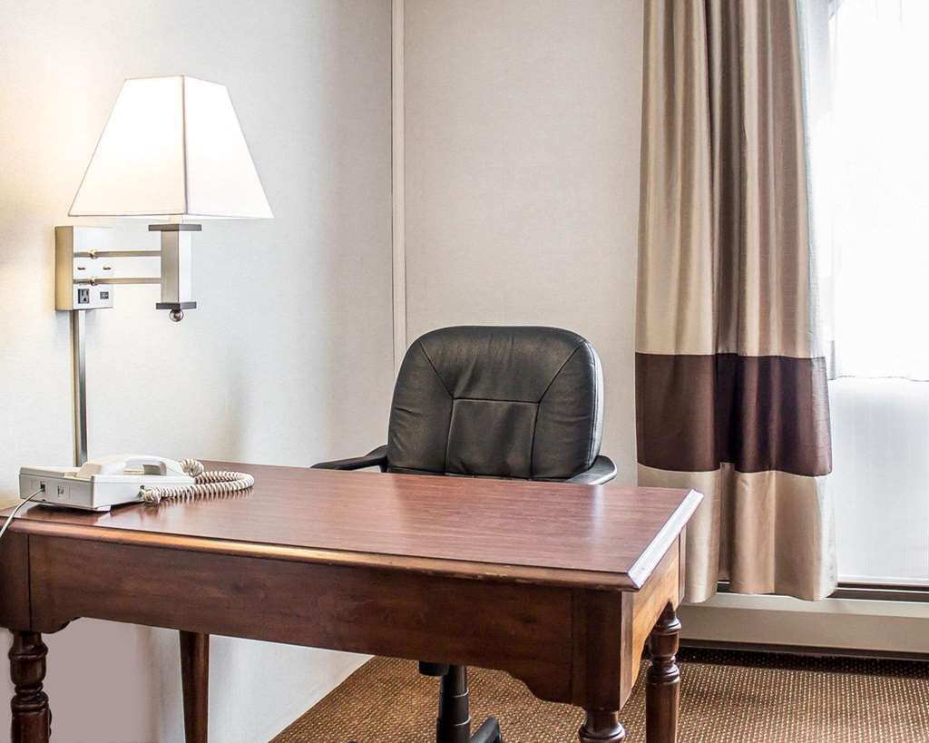 Quality Inn Petoskey-Harbor Springs Bilik gambar